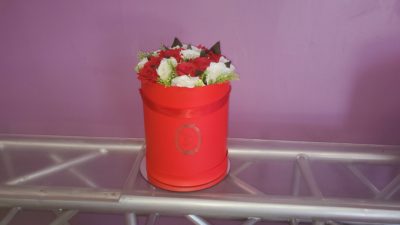 White red rose bouquet