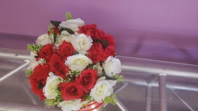 White red roses bouquet