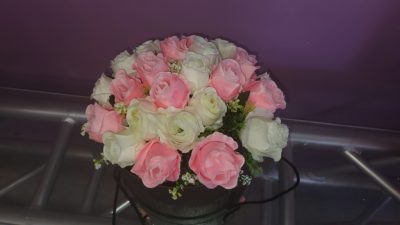 white and pink Flower bouquet
